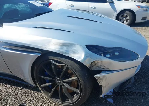 2019 Aston Martin Db11 Amr Signature z USA, uszkodzony, nr VIN SCFRMFEV2KGL08219